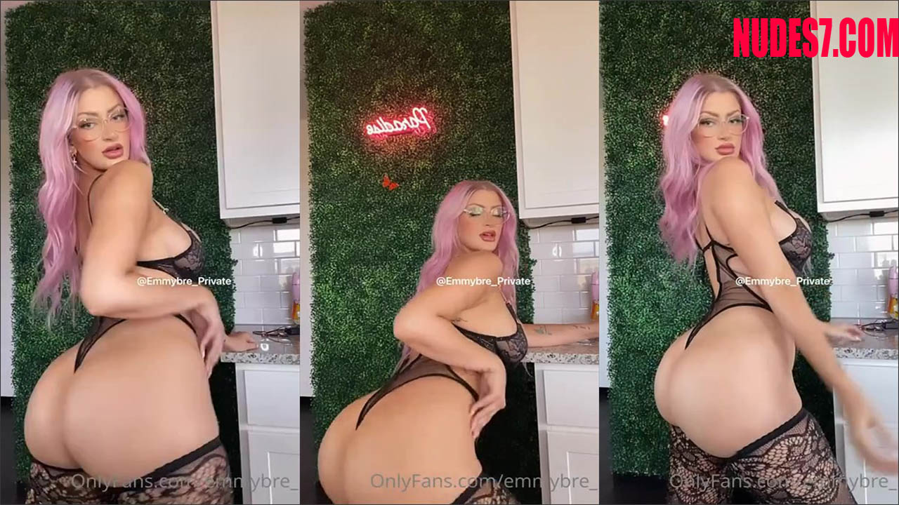 Emmybre Nude